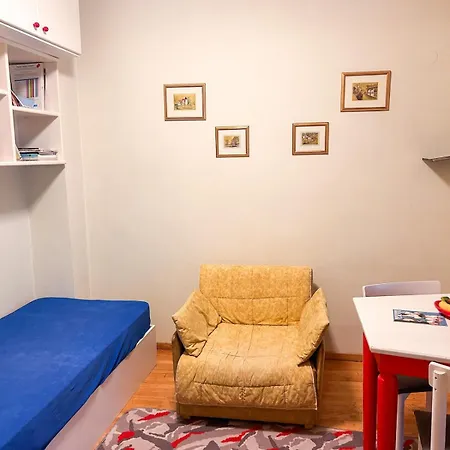 Διαμέρισμα Nea Augousta *